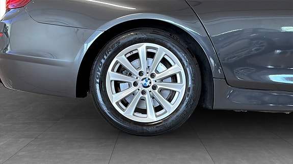BMW 520 9 of 21