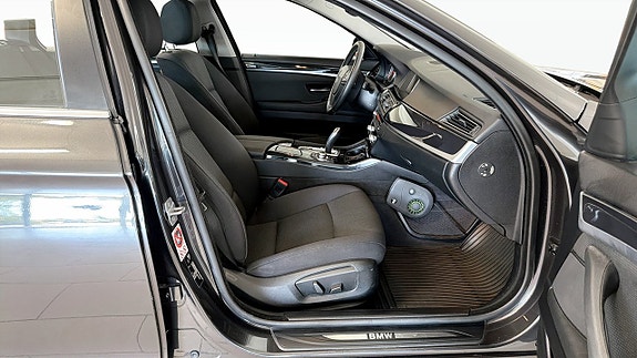 BMW 520 3 of 21