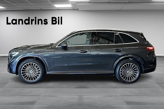 Mercedes-Benz GLC300 e 4 of 17