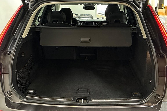 Volvo XC60 10 of 29