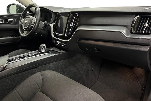 Volvo XC60 15 of 29