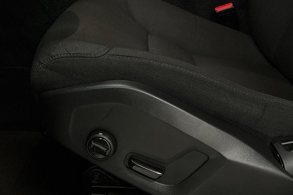 Volvo XC60 26 of 29