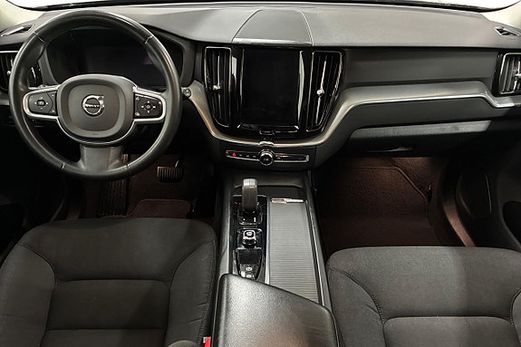 Volvo XC60 12 of 29