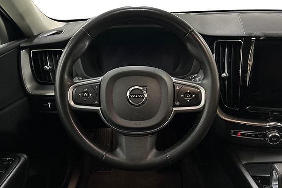 Volvo XC60 16 of 29