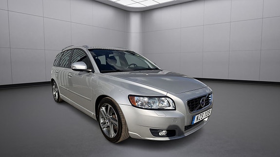 Volvo V50 4 of 13
