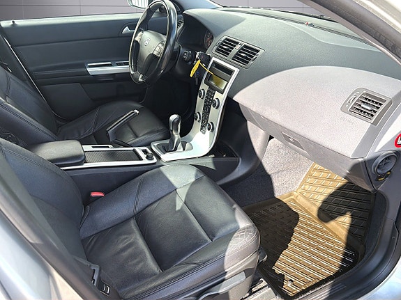Volvo V50 12 of 13