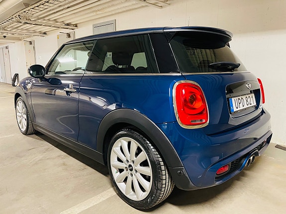 MINI Cooper S 3 of 16