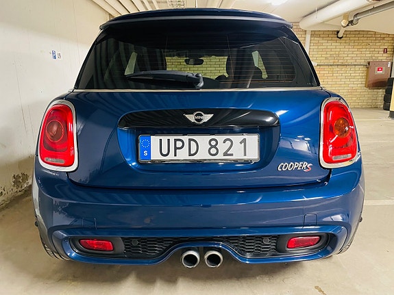 MINI Cooper S 7 of 16