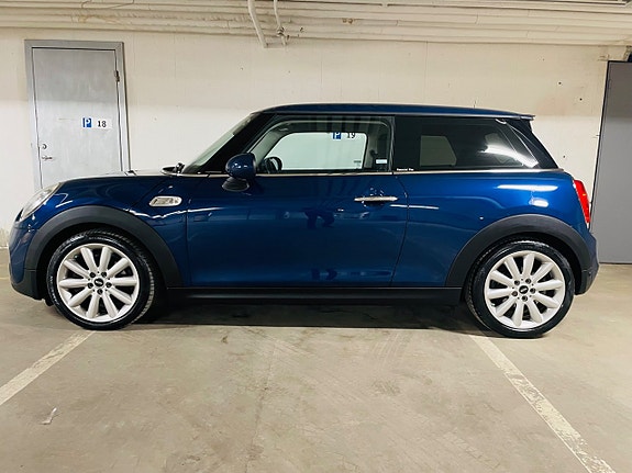 MINI Cooper S 2 of 16