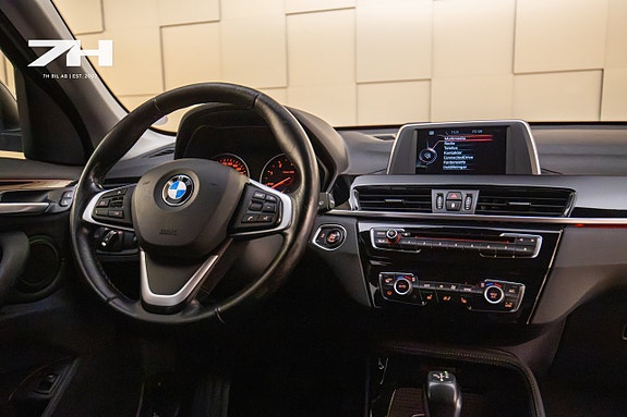 BMW X1 11 of 17