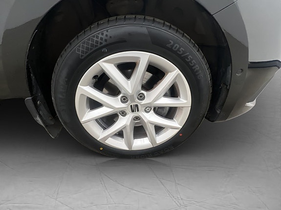 Seat Leon 25 of 25