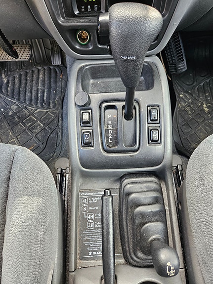 Suzuki Grand Vitara 14 of 14