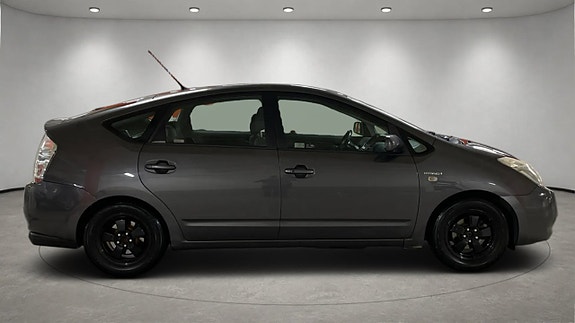 Toyota Prius 3 of 20