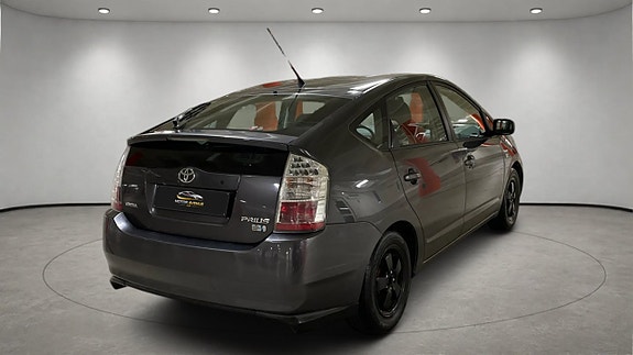 Toyota Prius 6 of 20