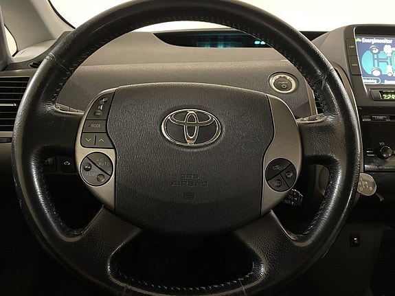 Toyota Prius 10 of 20