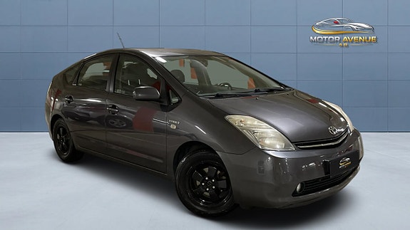 Toyota Prius 8 of 20