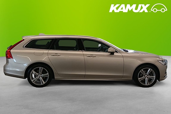 Volvo V90 2 of 20