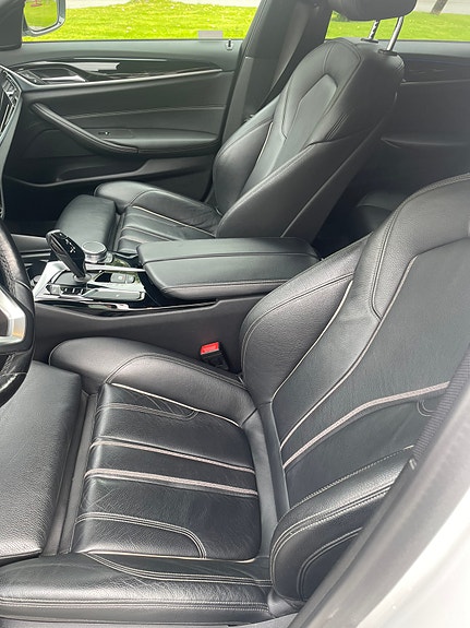BMW 520d 2 of 14