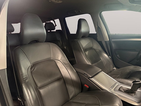 Volvo XC70 12 of 24