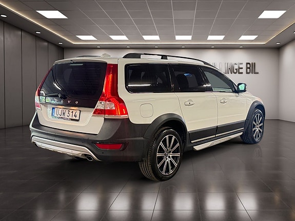 Volvo XC70 5 of 24