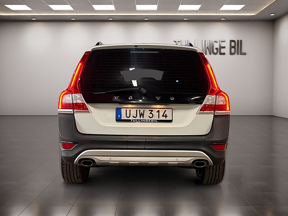 Volvo XC70 4 of 24