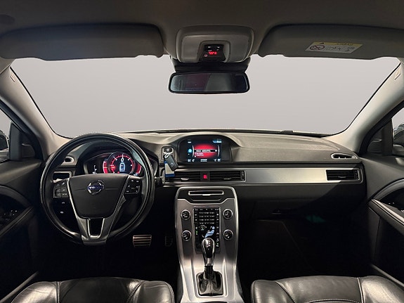 Volvo XC70 13 of 24