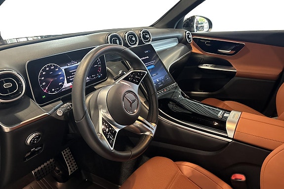 Mercedes-Benz GLC300 e 6 of 11
