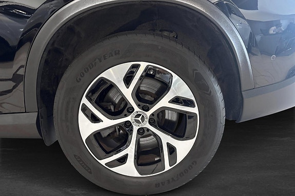 Mercedes-Benz GLC300 e 5 of 11