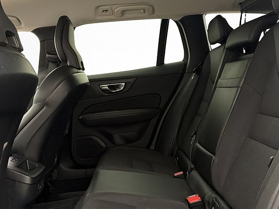 Volvo V60 Cross Country 22 of 30