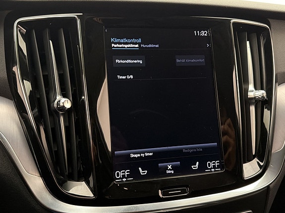Volvo V60 Cross Country 24 of 30