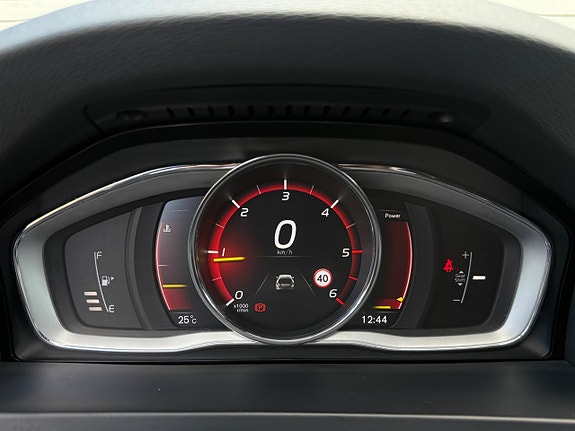 Volvo V60 12 of 15