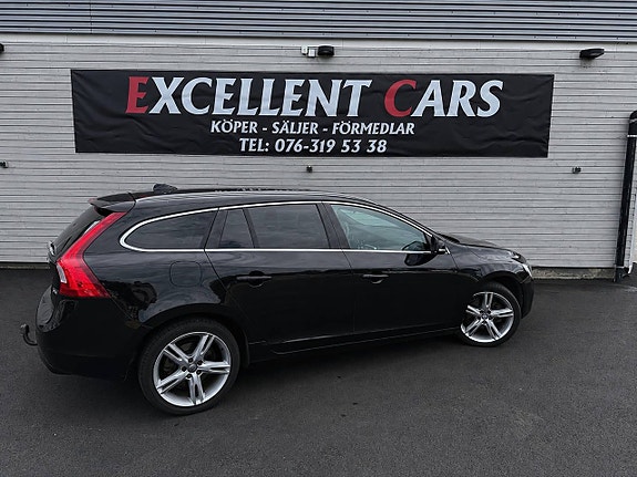 Volvo V60 4 of 15