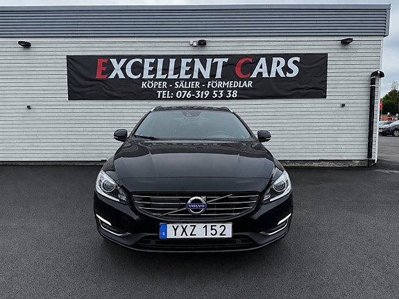 Volvo V60 2 of 15