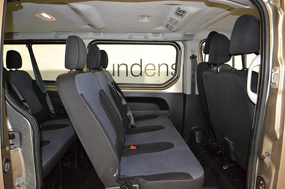 Opel Vivaro 14 of 14