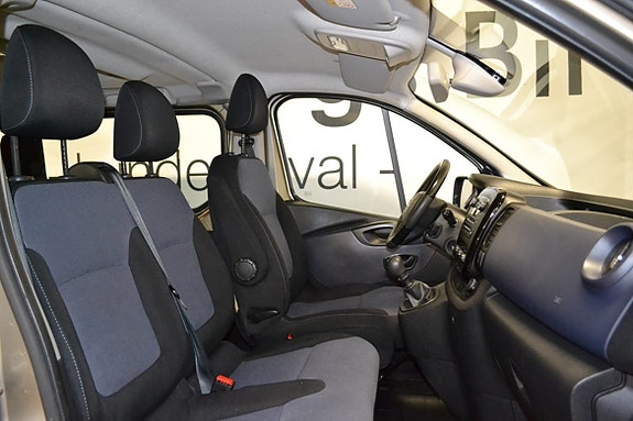 Opel Vivaro 10 of 14