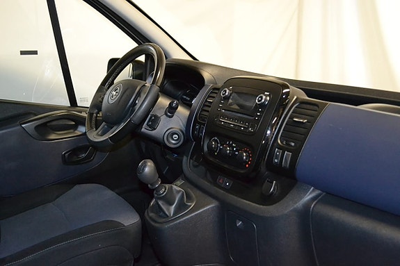 Opel Vivaro 8 of 14