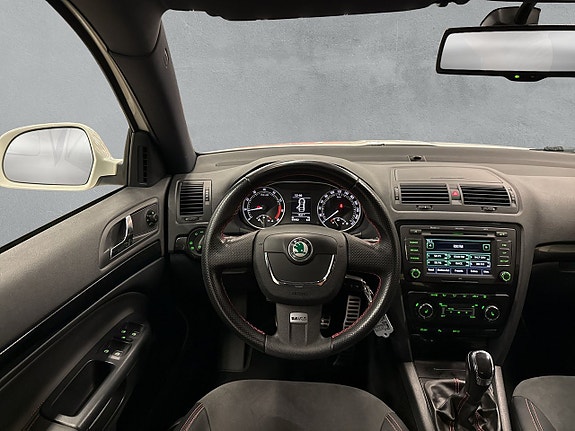 Skoda Octavia 14 of 22