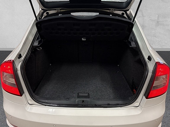 Skoda Octavia 10 of 22