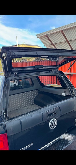 Volkswagen Amarok 4 of 11