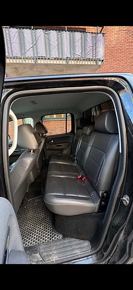 Volkswagen Amarok 6 of 11