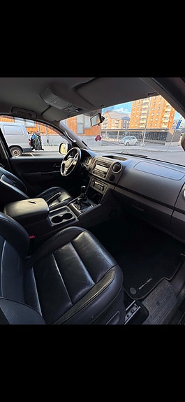 Volkswagen Amarok 7 of 11