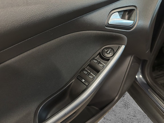 Ford Focus 17 of 20