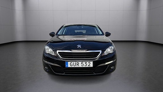 Peugeot 308 SW 8 of 19
