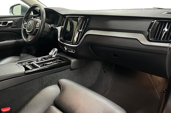 Volvo V60 15 of 30