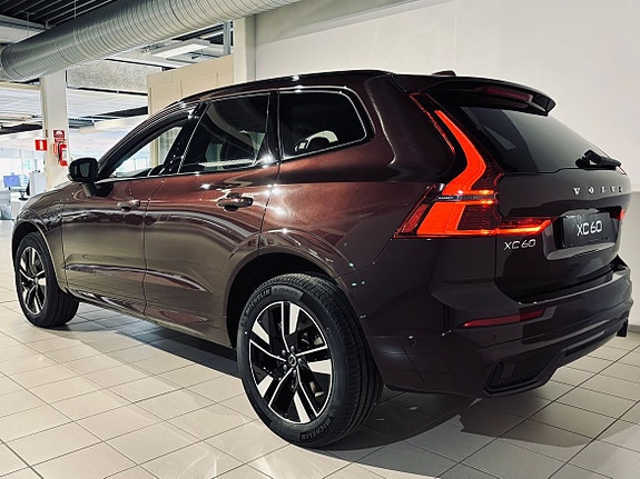 Volvo XC60 3 of 25