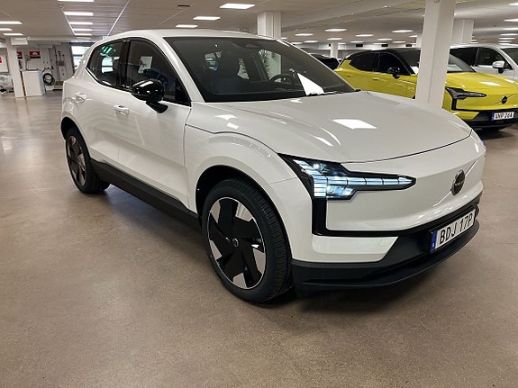 Volvo EX30 9 of 14