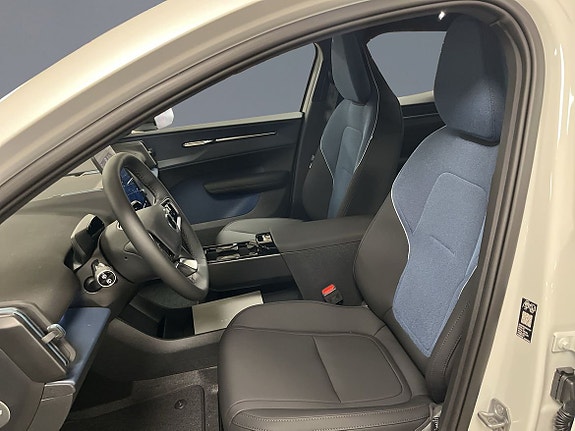 Volvo EX30 5 of 14