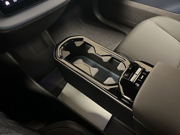 Volvo EX30 13 of 14