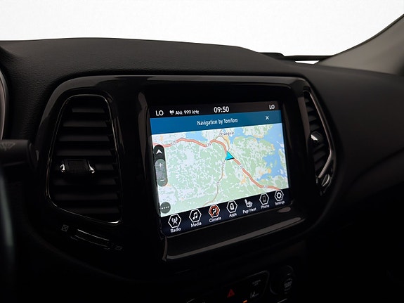Jeep Compass 12 of 30