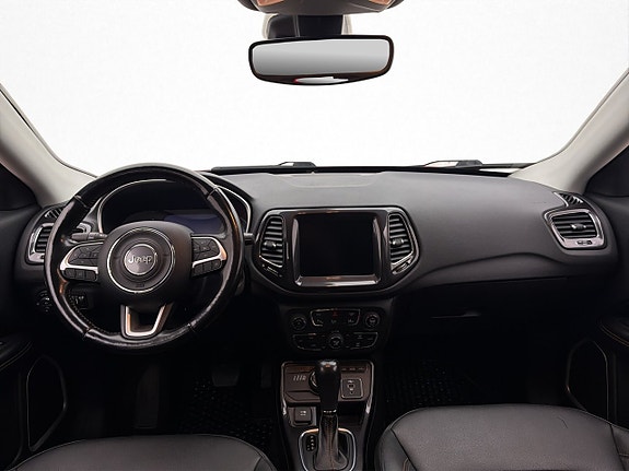 Jeep Compass 15 of 30